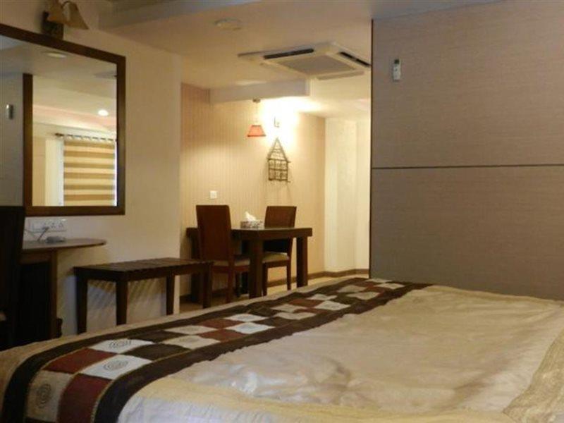 העיר בנגלור Brunton Heights Executive Suites מראה חיצוני תמונה