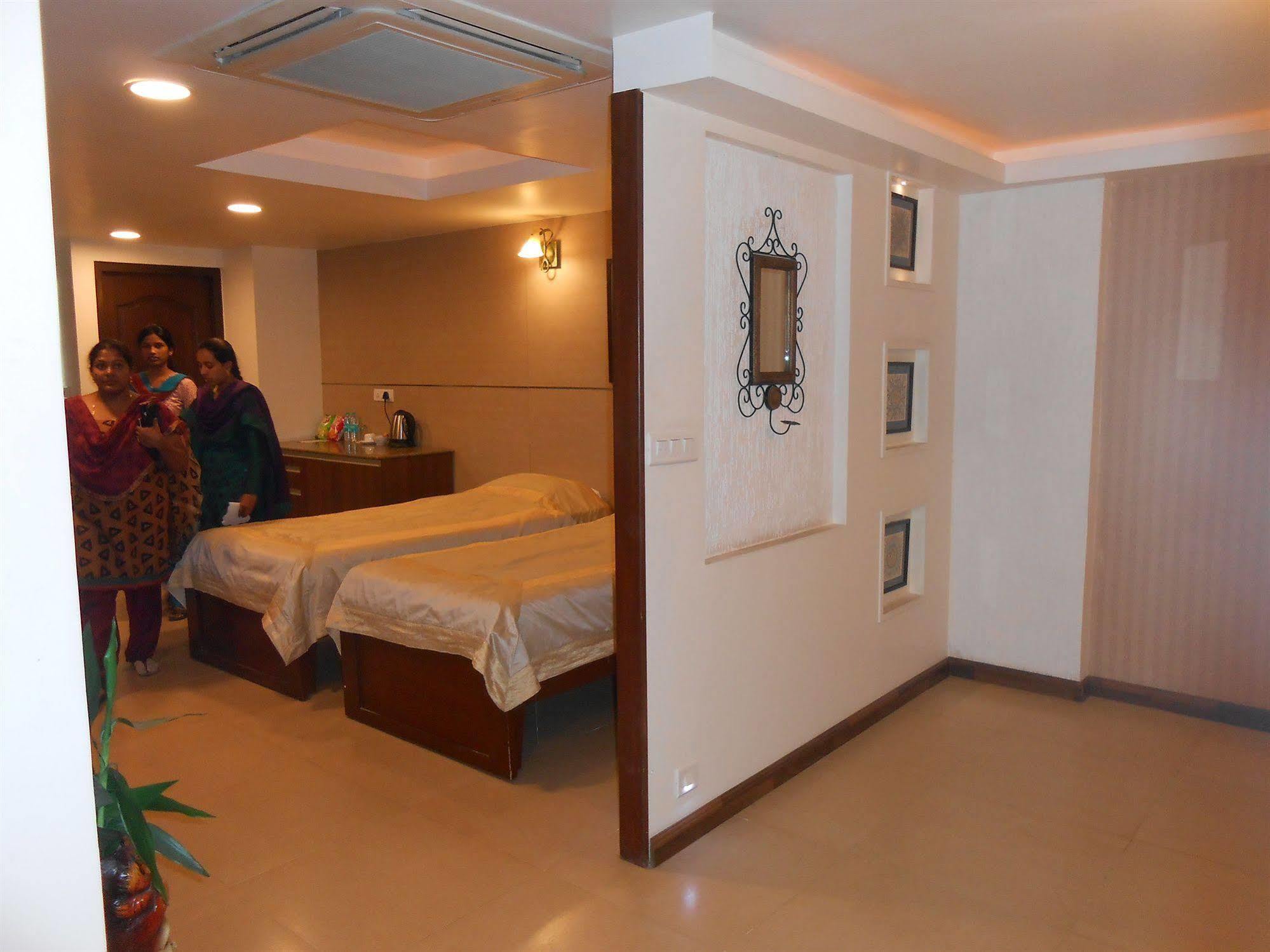 העיר בנגלור Brunton Heights Executive Suites מראה חיצוני תמונה